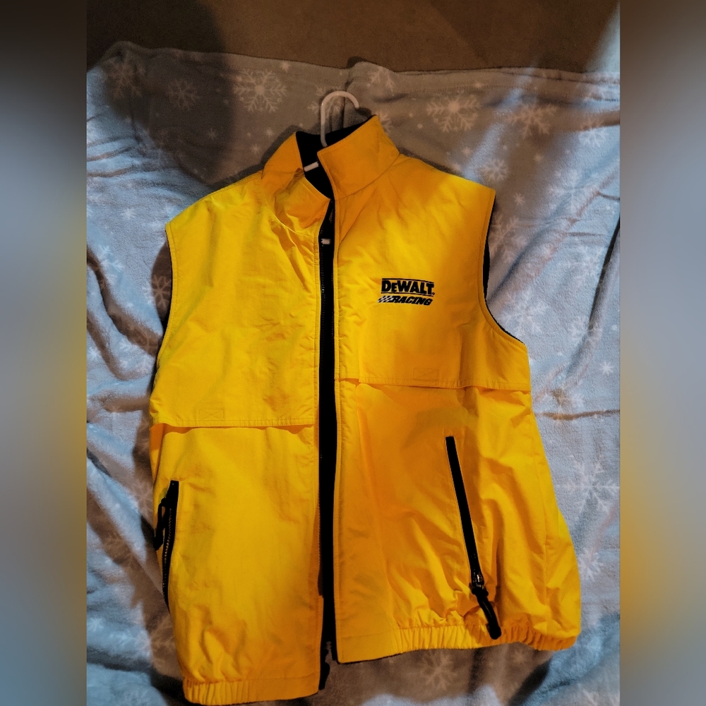 Dewalt Nascar #17 Performance Reversable Vest Medium